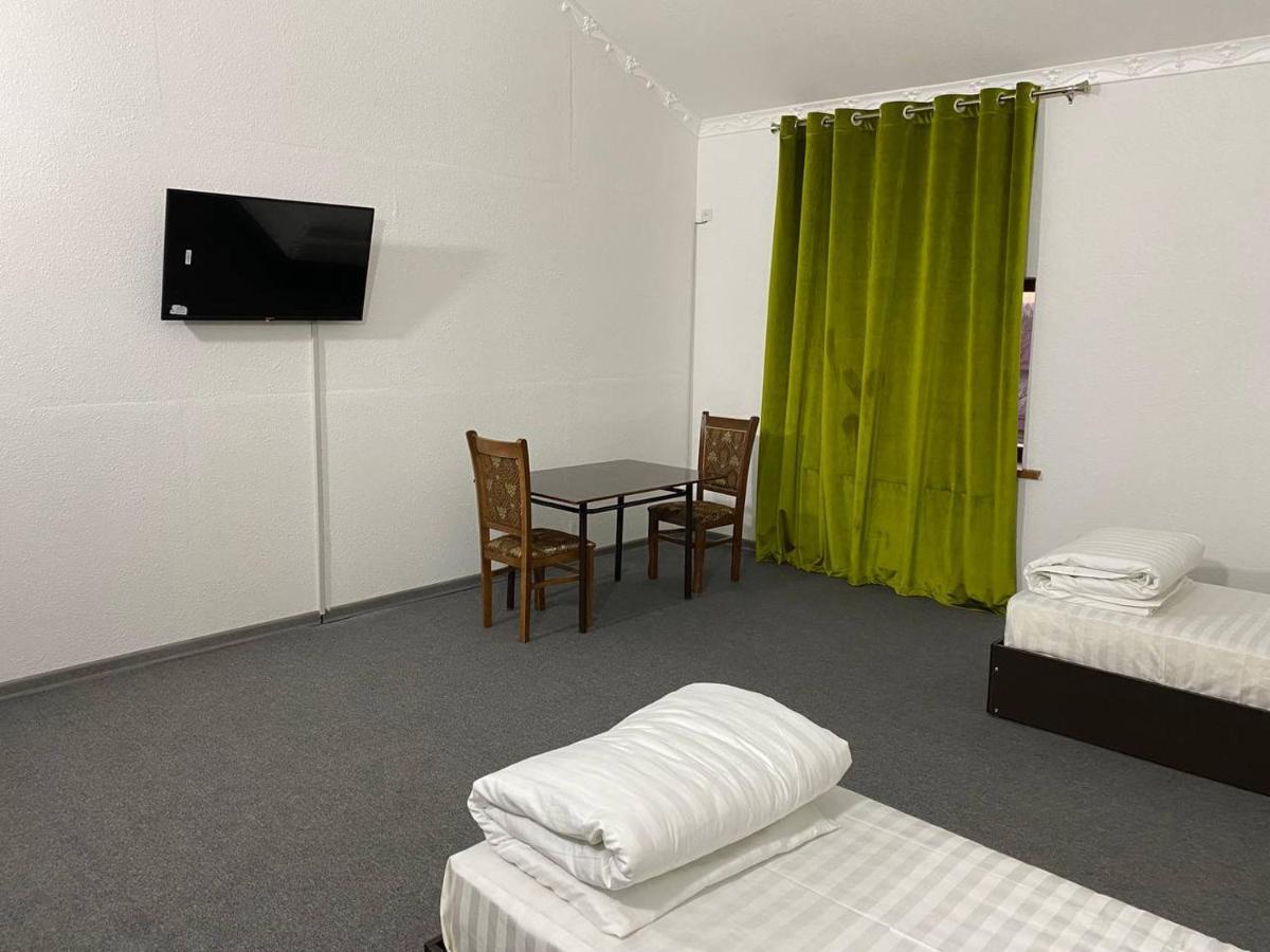Green Apple Guest House Tasjkent Buitenkant foto